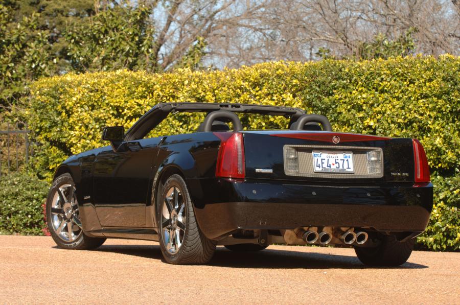  Cadillac XLR Roadster 2004 года  (фото 81 из 128)